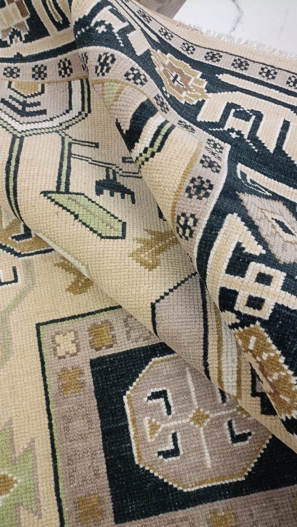 Atlas Ivory Tribal Geometric Rug