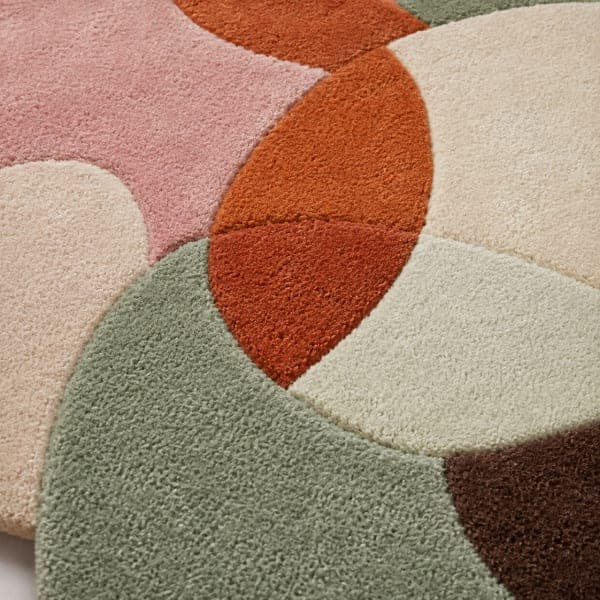 Petal Overlap Shaped Rug detail