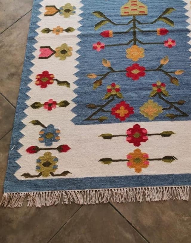 Blue Wavy Pattern Rug Cornflower Blue Botanical | Knotiq Rugs